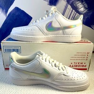 Nike Wmns Vision Low White